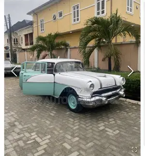 Vintage Pontiac Chieftain 1956 for Hire