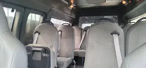 Ford E350 2014 Blue