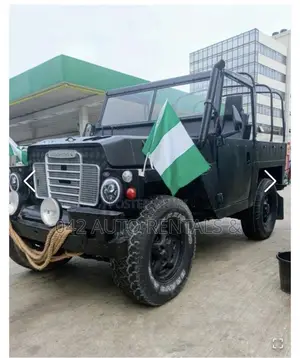 Vintage 1969 Air Portable Land Rover Defender for Hire