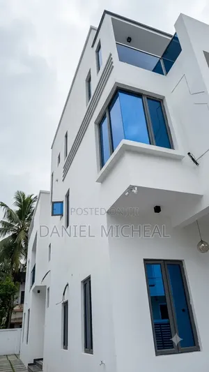 4 Bedroom Terrace Duplex With Fittings Solar