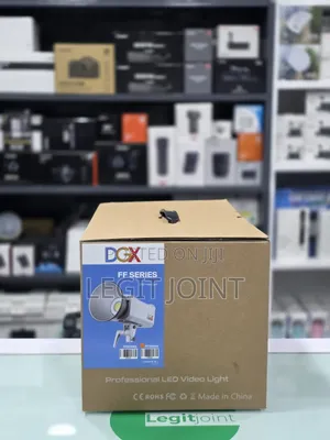 DGX Ff 300xs Studio Light