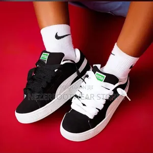 Luxury Puma New Unisex Sneakers.