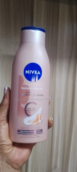 Nivea Body Lotion Radiant Beauty, 400ml