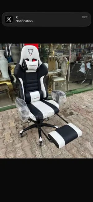Gaming Chair With Footrest.