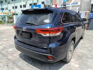 Toyota Highlander 2014 Blue