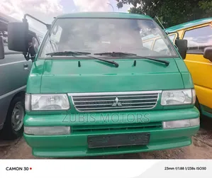Mitsubishi Delica 2005 Green