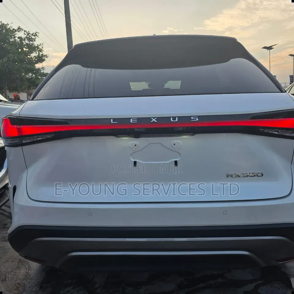 Lexus RX 2025 White