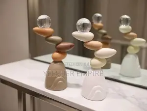 Decor Figurines