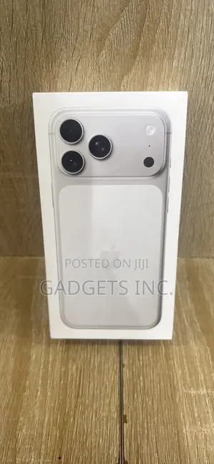 New Apple iPhone 17 Pro Max 1 TB Silver