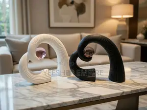 Decor Statue Figurine