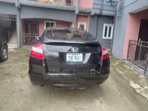 Honda Crosstour 2012 Black
