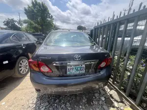 Toyota Corolla 2009 Gray