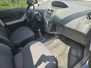 Toyota Yaris 2009 Blue