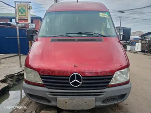 Mercedes-Benz Sprinter 1999 Red