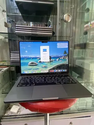 Laptop Apple MacBook Pro 2021 M1 16GB Apple M1 Pro SSD 1T