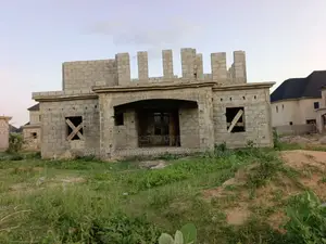 5bdrm Penthouse in Seman Estate Phase 1, Sabon Lugbe for sale