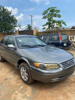 Toyota Camry Automatic 1999 Gray
