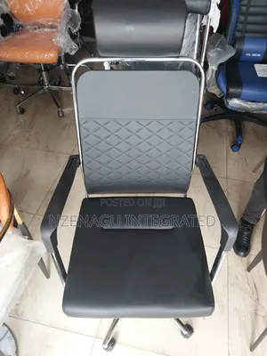 Mini Swivel Chair