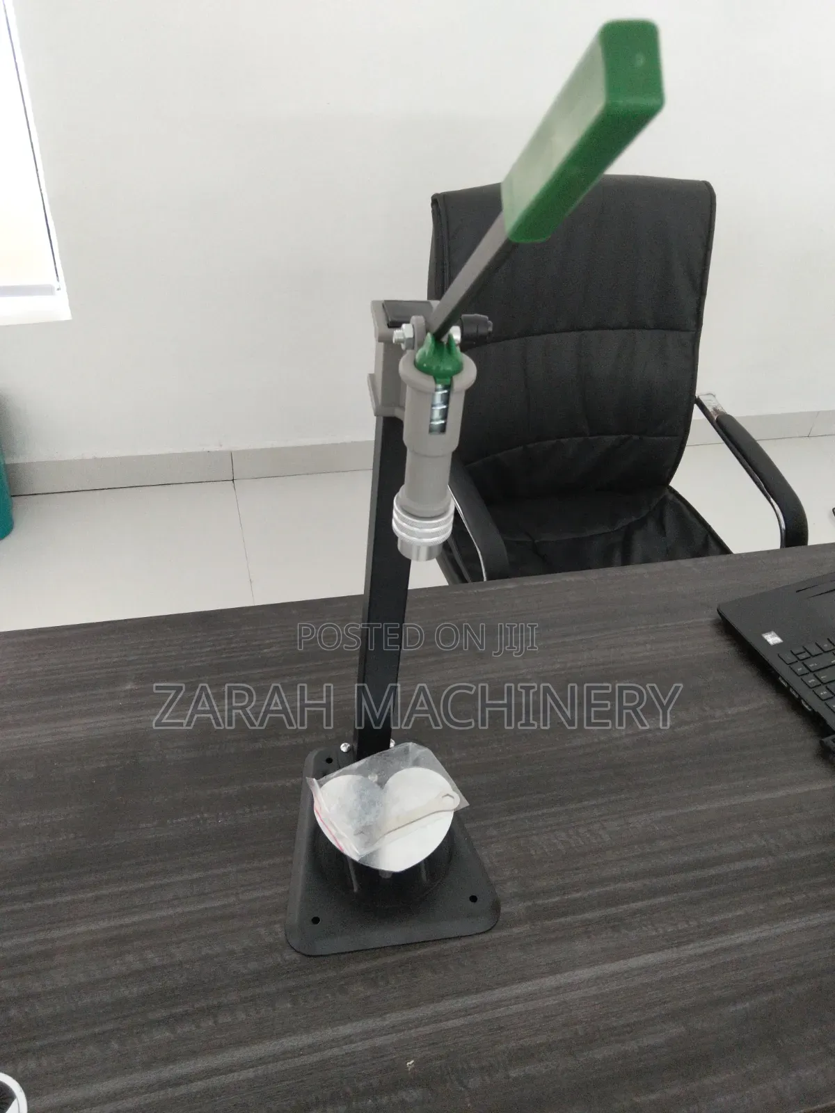 Perfume Capping Machine
Bottle Capping Machine