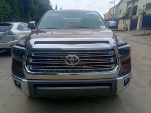 Toyota Tundra 2016 Brown