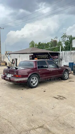 Cadillac Deville 1989 Burgundy