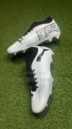 Puma FTR Soccer Boot (45)