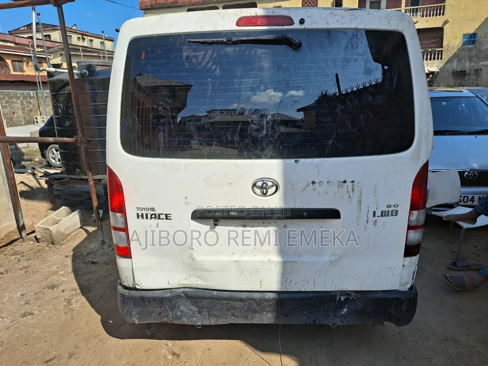 Toyota HiAce 2005 White