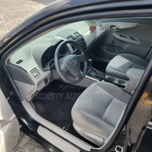 Toyota Corolla 2009 Black
