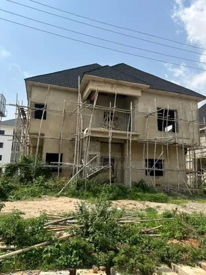 5bdrm Duplex in Admiralty Estate  for sale