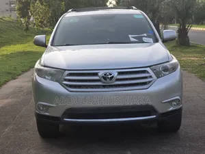 Toyota Highlander 2012 Silver
