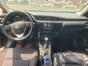 Toyota Corolla 2018 Blue