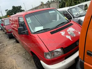 Volkswagen Transporter 2001 Red