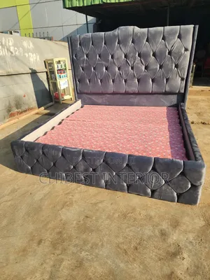 Executive 6by6 Grey Padded Bed.