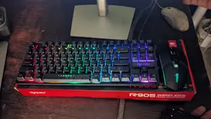 Wireless RGB Gaming Keyboard Mouse With Usb—C Cable Charging Port