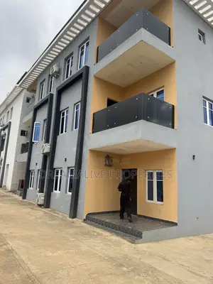 4bdrm Duplex in Life Camp for sale