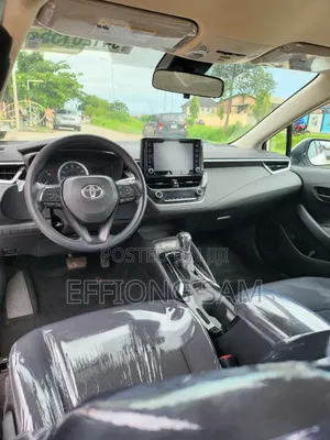Toyota Corolla 2022 White