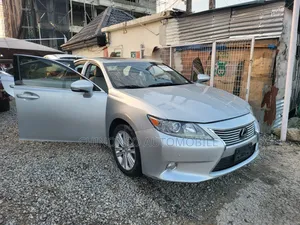 Lexus ES 2013 Silver