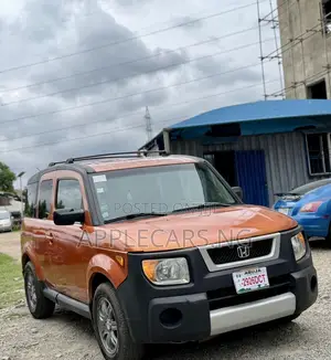 Honda Element 2006 Orange