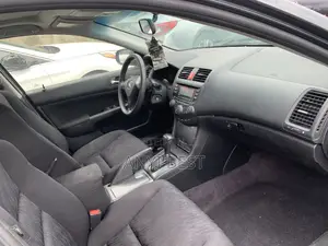 Honda Accord 2005 Gray
