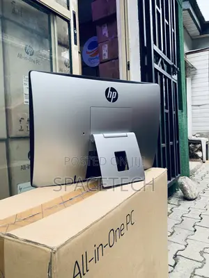 New Desktop Computer HP ProOne 400 8GB Intel Core i5 SSD 256GB