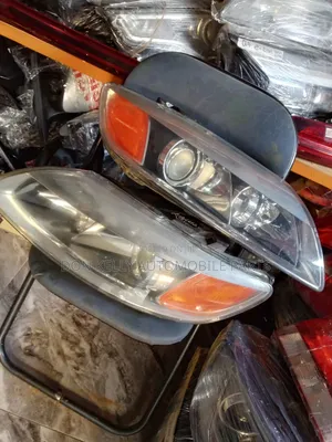 Headlight Audi Q7