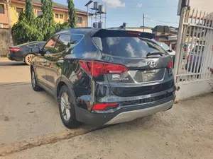 Hyundai Santa Fe SE AWD 2017 Black