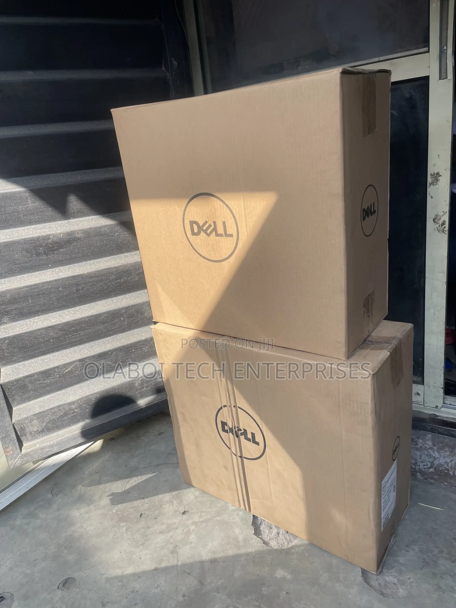 New Desktop Computer Dell OptiPlex 7450 8GB Intel Core i5 SSD 256GB