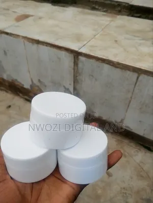 Face Scrub/Foundation