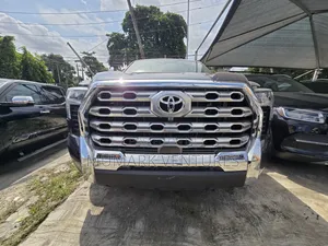 Toyota Tundra 2022 Blue