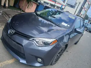 Toyota Corolla S 4dr Sedan (1.8L 4cyl CVT) 2015 Gray