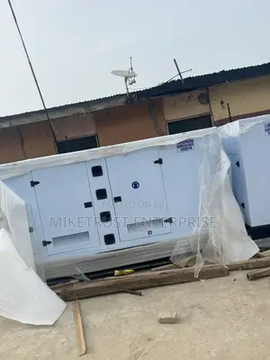 350kva Diesel Perkins Soundproof Heavy Duty Generator