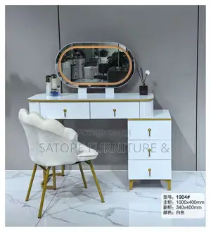 High Quality Dressing Mirror and Console