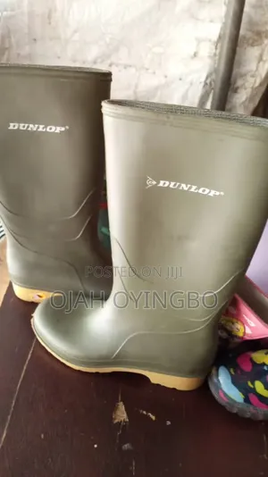 Children's Waterproof Rain Boots - London Used School Shoes