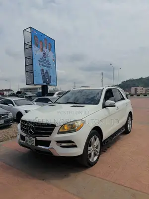 Mercedes-Benz M Class ML350 4MATIC 4dr SUV AWD (3.5L 6cyl 7A) 2014